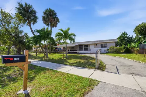 1287 NW 31st Way, Lauderhill, FL 33311