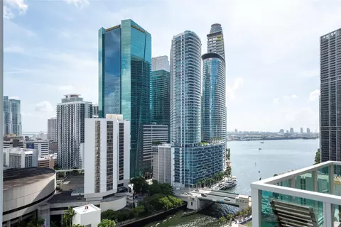 41 SE 5th St #1315, Miami, FL 33131