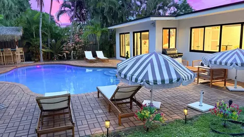 245 N Tradewinds Ave, Lauderdale By The Sea, FL 33308