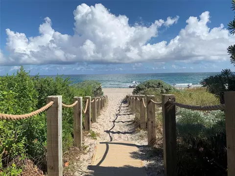 930 Osceola Dr #2, Boca Raton, FL 33432