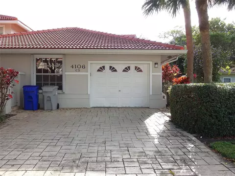 4106 Carriage Dr #5C, Pompano Beach, FL 33069