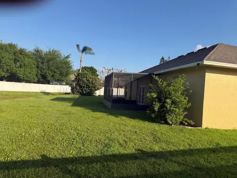123 Ruby Lake Dr, Winter Haven, FL 33884 photo 2
