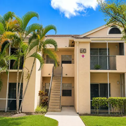640 Cypress Club Way #B12, Pompano Beach, FL 33064