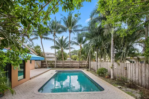 5221 NE 17th Ave, Fort Lauderdale, FL 33334