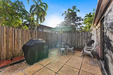 3320 Simms St #11C, Hollywood, FL 33021 photo 28