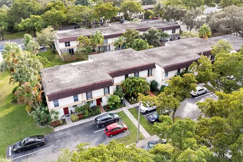 3320 Simms St #11C, Hollywood, FL 33021 photo 30