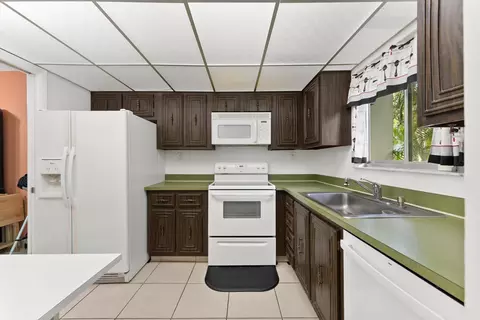 3320 Simms St #11C, Hollywood, FL 33021 photo 8