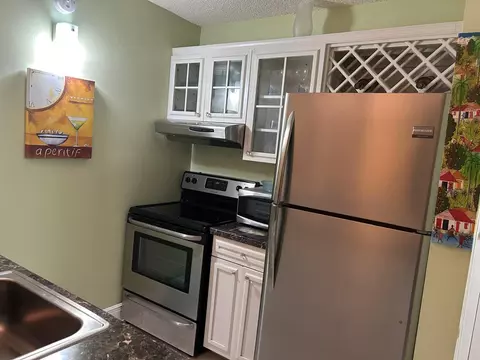 2771 Riverside Dr #213-A, Coral Springs, FL 33065
