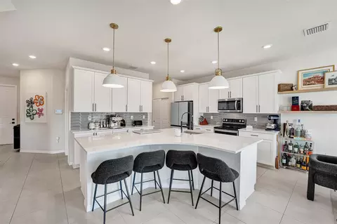 2118 Appleton Cir, Oakland Park, FL 33309