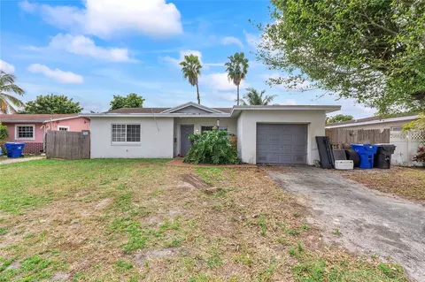 6810 Merion Ct, North Lauderdale, FL 33068