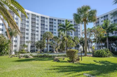 2731 NE 14th Street Cswy #138, Pompano Beach, FL 33062