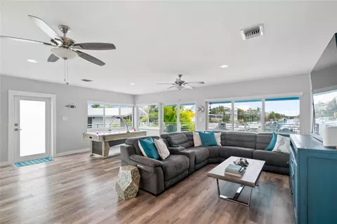102 Harbor Dr, Tavernier, FL 33070 photo 13