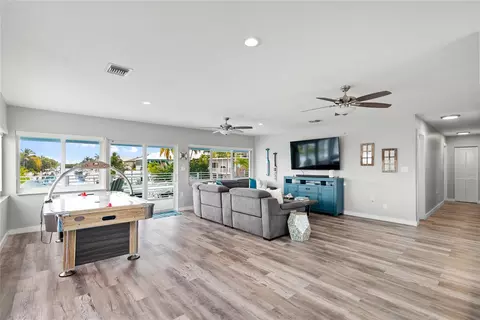 102 Harbor Dr, Tavernier, FL 33070 photo 14