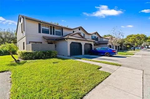 9129 N Vineyard Lake Dr #9129, Plantation, FL 33324