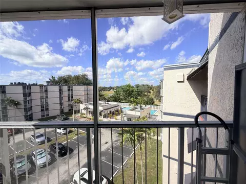7035 NW 186th St #D508, Hialeah, FL 33015