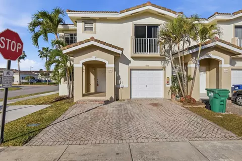 14000 SW 260th St #105, Homestead, FL 33032
