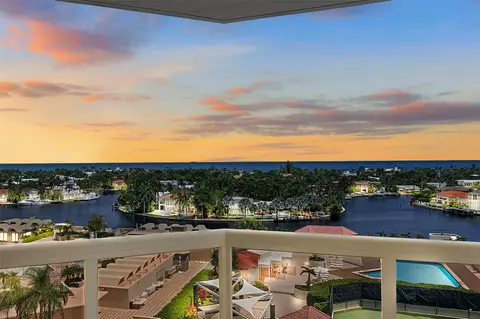 20185 E Country Club Dr #901, Aventura, FL 33180