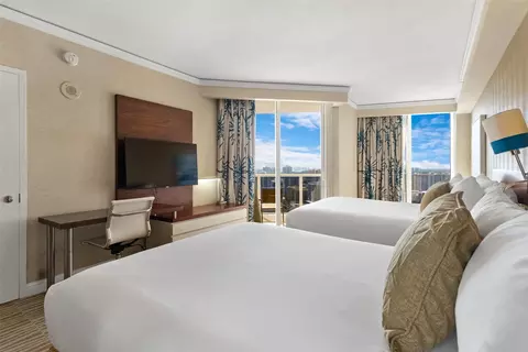 18001 Collins Ave #2615, Sunny Isles Beach, FL 33160