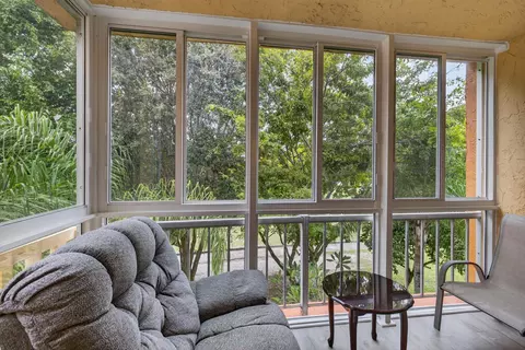 8400 Lagos De Campo Blvd #303, Tamarac, FL 33321
