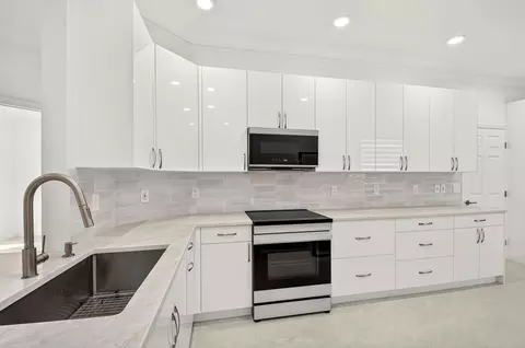 10664 Royal Caribbean Cir #10664, Boynton Beach, FL 33437