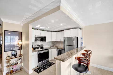 5201 NE 24 #A-203, Fort Lauderdale, FL 33308