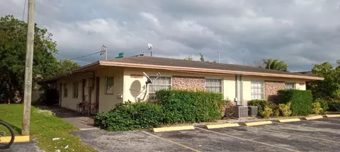 1856 NW 52nd Ave, Lauderhill, FL 33313