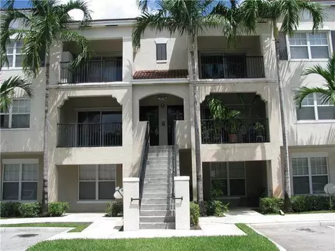 5800 W Sample Rd #305, Coral Springs, FL 33067