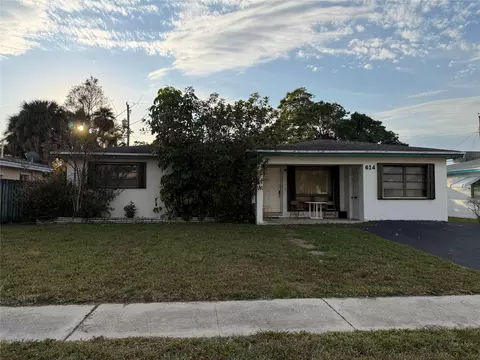 614 N 32nd Ct, Hollywood, FL 33021