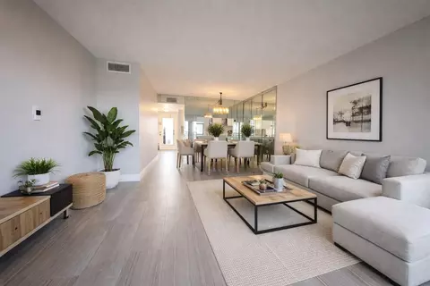 10332 Sunrise Lakes Blvd #310, Sunrise, FL 33322