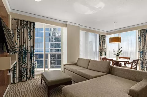 18001 Collins Ave, Sunny Isles Beach, FL 33160