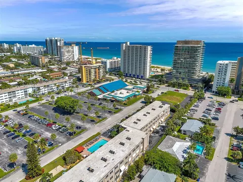 3200 NE 7th Ct #208A, Pompano Beach, FL 33062