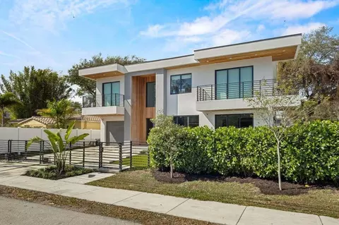 705 SW 8th Ter, Fort Lauderdale, FL 33315