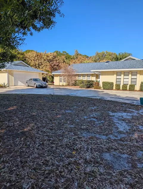 1961 SE Gena Rd, Port Saint Lucie, FL 34952