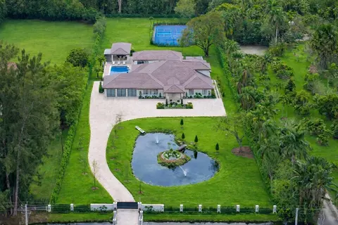 13110 Mustang Trl, Southwest Ranches, FL 33330