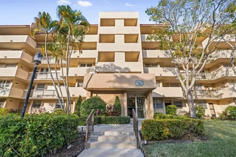 7080 Environ Blvd #423, Lauderhill, FL 33319