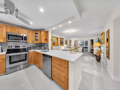 2515 NE 1st Ct #314, Boynton Beach, FL 33435
