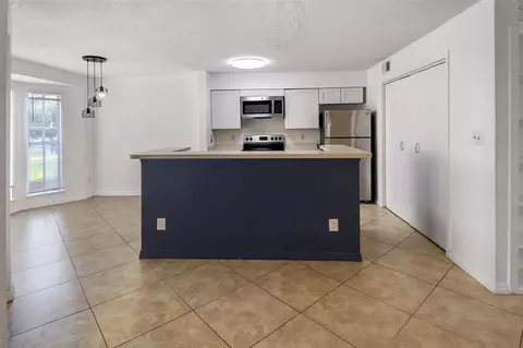 777 Riverside Dr #1516, Coral Springs, FL 33071