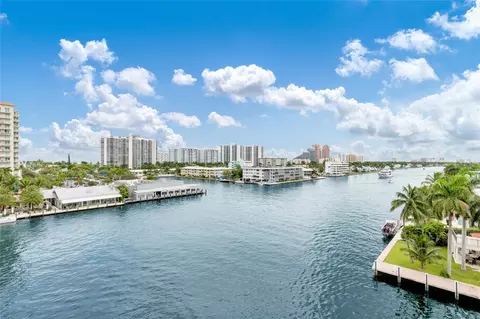 2900 NE 30th St #7H, Fort Lauderdale, FL 33306