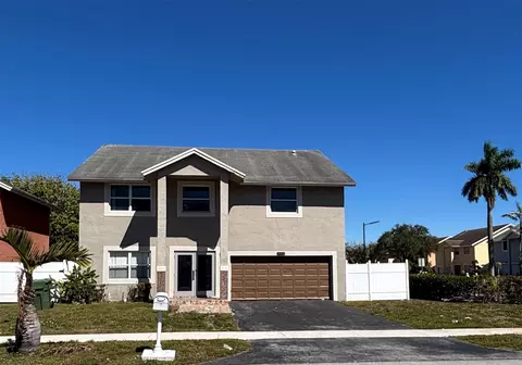 9711 SW 13th St, Pembroke Pines, FL 33025