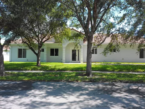 911 NE 12th Ave, Pompano Beach, FL 33060