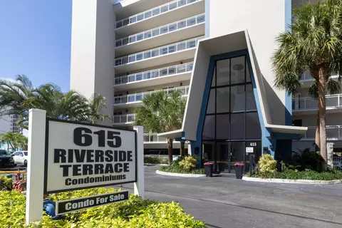 615 N Riverside Dr #301, Pompano Beach, FL 33062