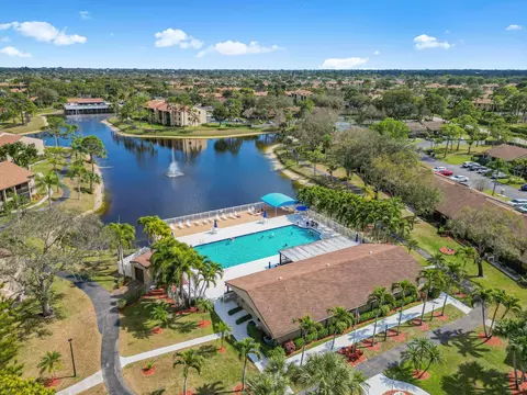 526 Shady Pine Way #C1, Greenacres, FL 33415