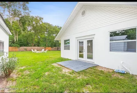 Exterior - 925 S S St, John Street, FL 32084 photo 6 of 8