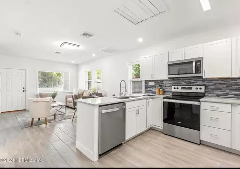 Kitchen - 925 S S St, John Street, FL 32084 photo 4 of 4