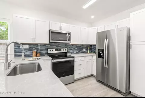 Kitchen - 925 S S St, John Street, FL 32084 photo 3 of 4