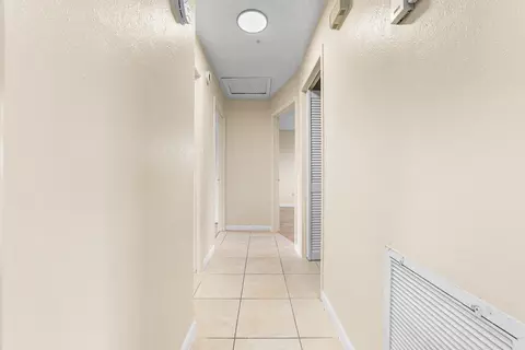Entry Way - 3122 SE 34th Ave, Okeechobee, FL 34974 photo 2 of 3