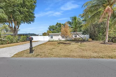 305 NE 8th St, Pompano Beach, FL 33060