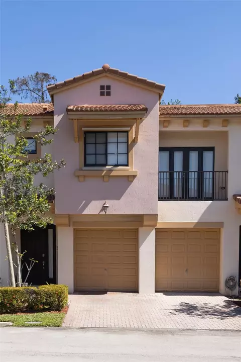 6134 Grand Cypress Cir E, Coconut Creek, FL 33073