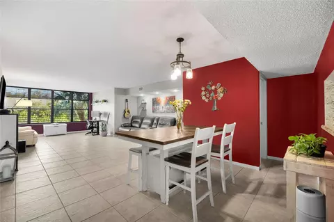 2659 Carambola Cir #303, Coconut Creek, FL 33066