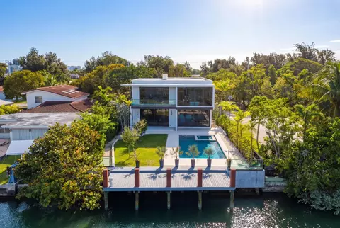 930 S Shore Dr, Miami Beach, FL 33141